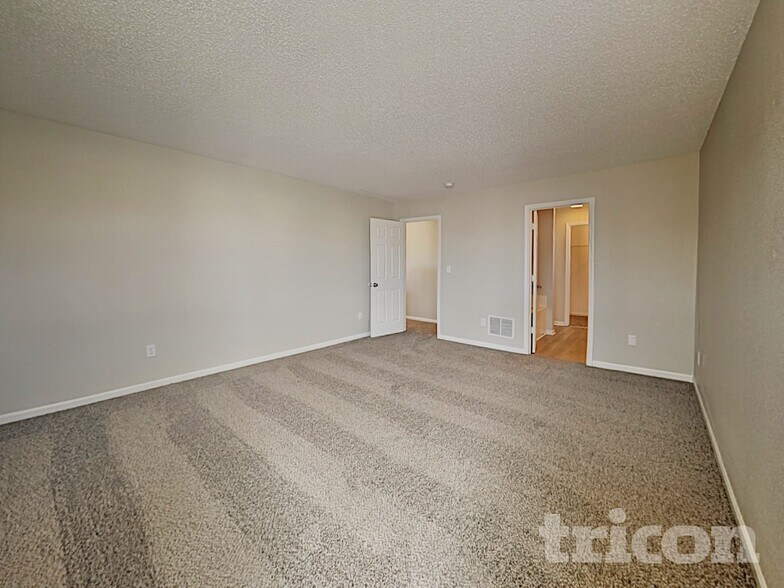 Building Photo - 10818 Sterling Apple Dr