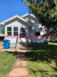 Building Photo - 306 Idaho St