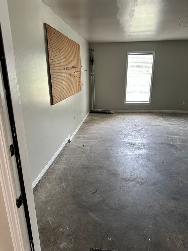 Building Photo - Gorgeous Home in Dothan, AL