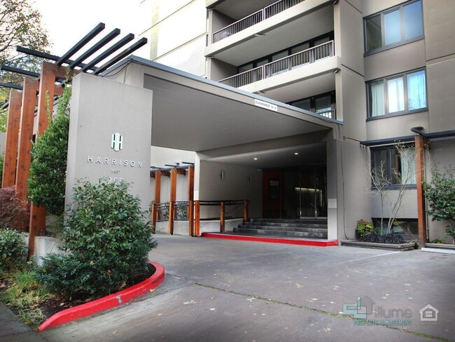 Building Photo - Ideal Urban Retreat – 1-Bedroom Near PSU with Great Amenities