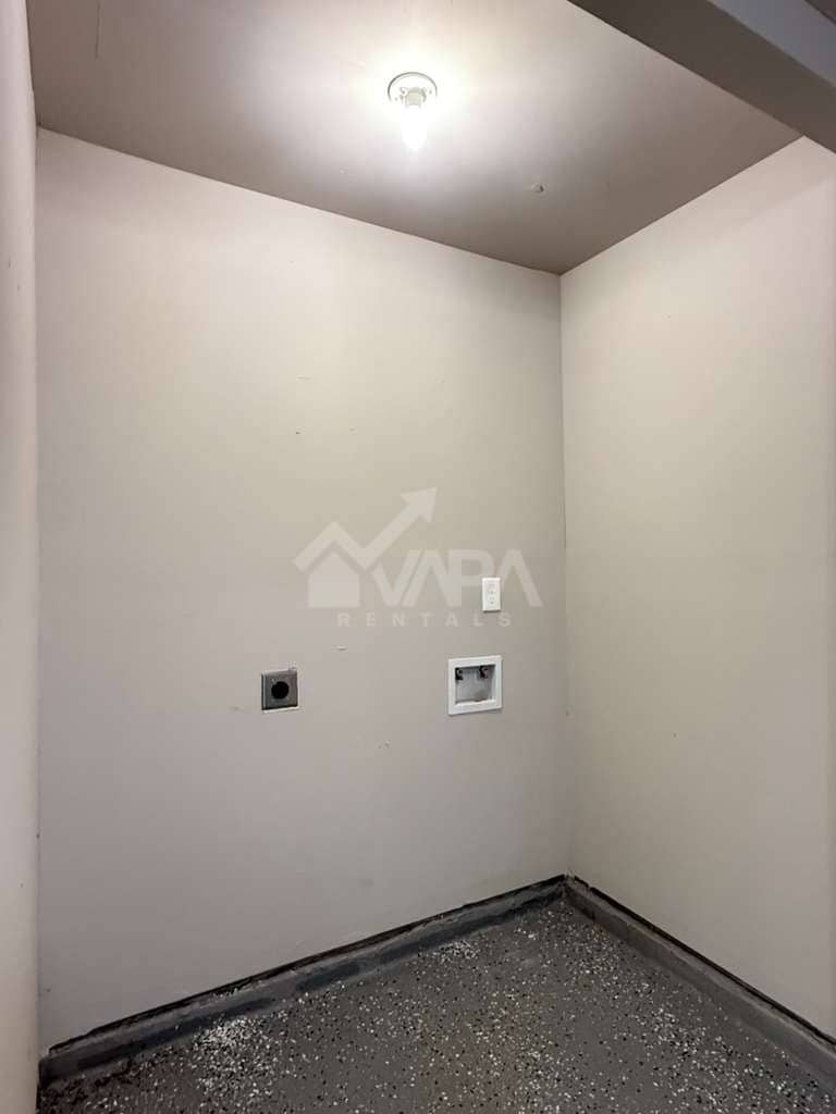 Building Photo - 7319 Walnut Valley Dr