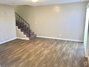 Building Photo - Great 2 bed, 1.5 bath Condo in Vallejo - A...