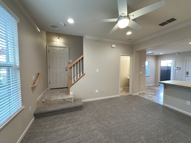 Building Photo - Beautifully Upgraded 3BD/2.5BA Citrus Heights Home with Covered Patio & Modern Amenities!