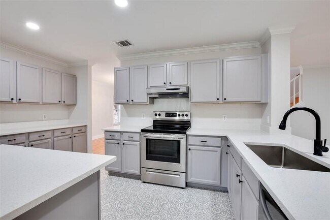 Building Photo - 10903 Claywood Dr