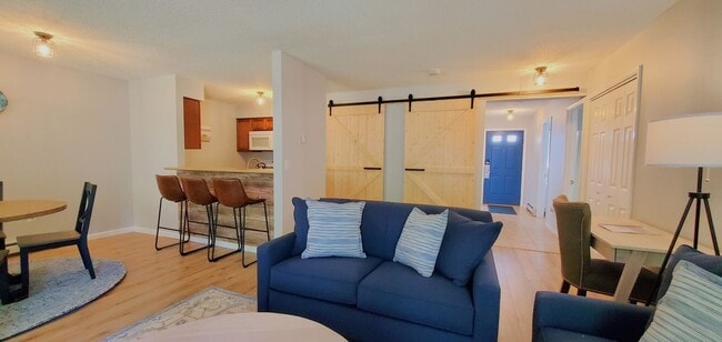 Building Photo - Off-Season Condo at GTR Hilltop Condos