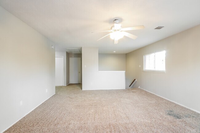 Building Photo - 19410 Pine Cluster Ln