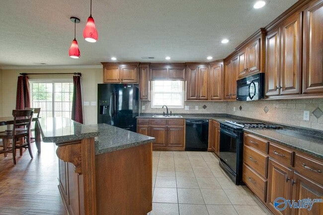 Building Photo - 25751 Caldera Dr