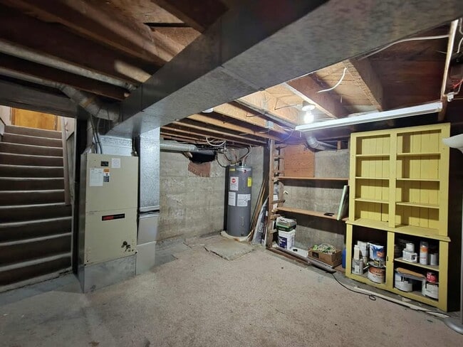 Building Photo - Large 4 Bedroom 2 Bath in Quaint Waterville