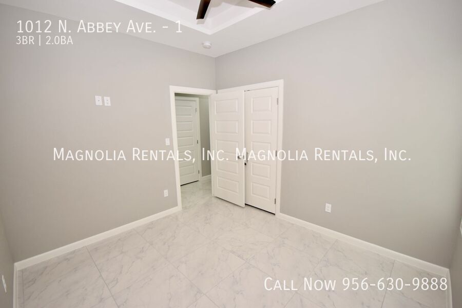 Building Photo - 1012 N Abbey Ave