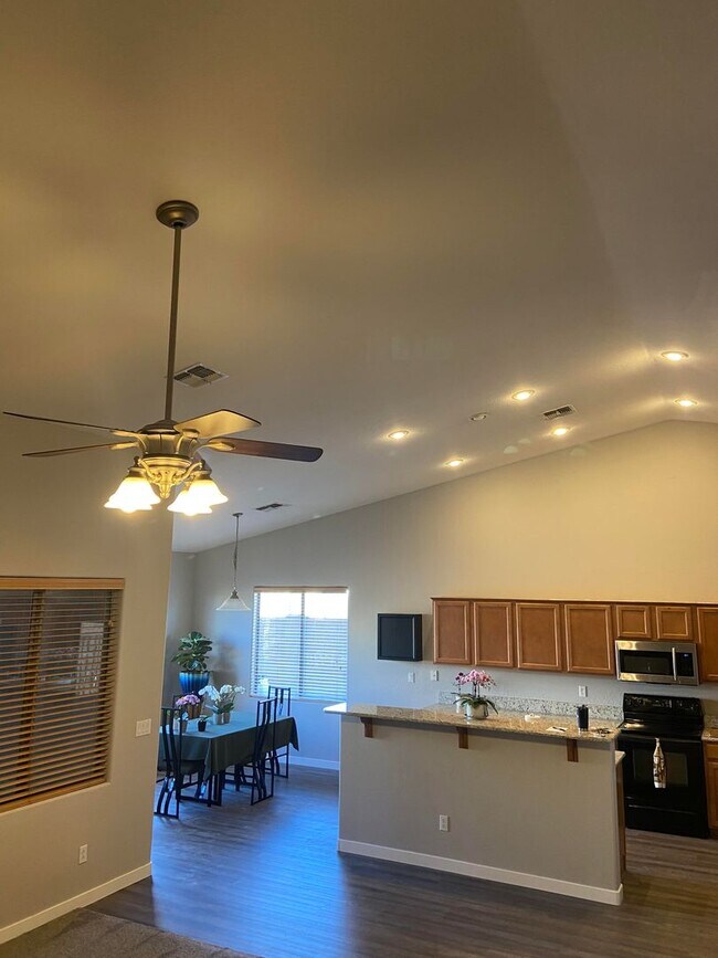 Building Photo - Stunning Pool Home in Redwood Estates – Prime Chandler Location!