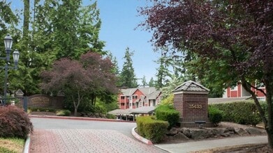 Building Photo - Mill Creek 3 Bedroom Ground Floor Corner Condo