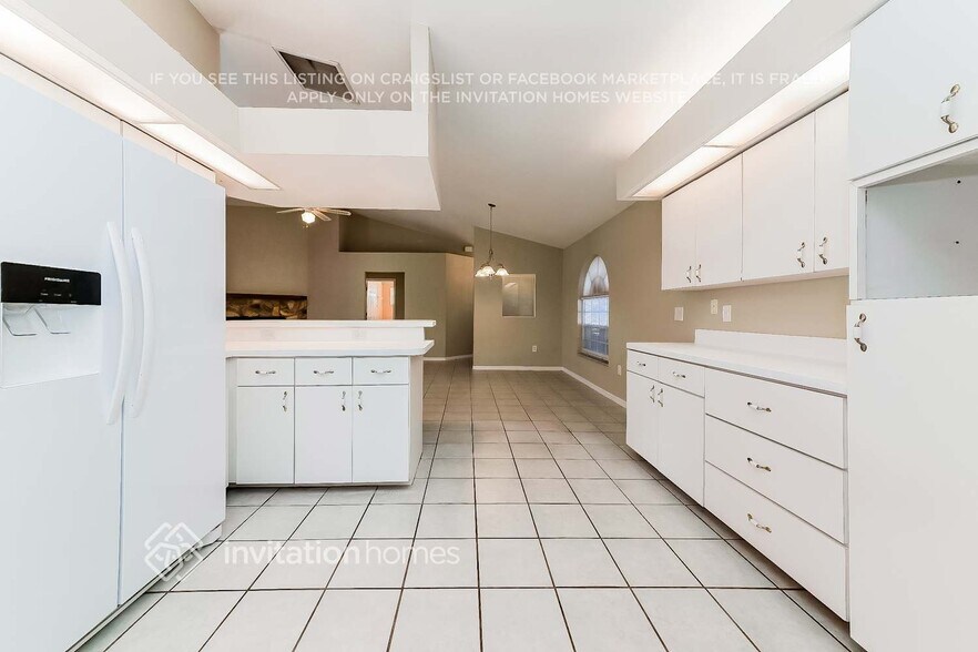 Building Photo - 5412 80th Ave Cir E