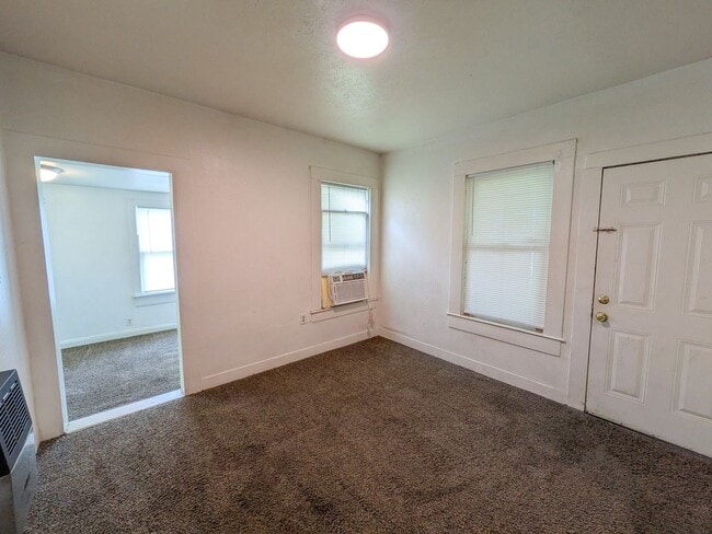 Building Photo - 1491 Brockman St