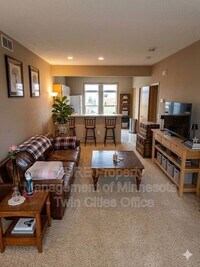 Building Photo - 18 Hope Cir