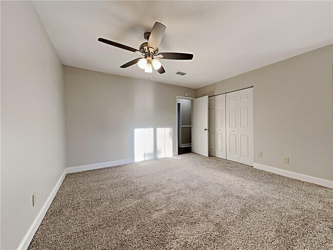 Building Photo - 968 Country Oaks Ct
