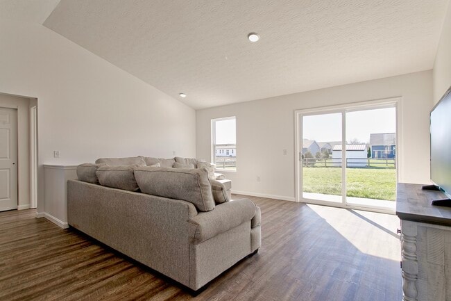 Building Photo - 159 Zachary Dr