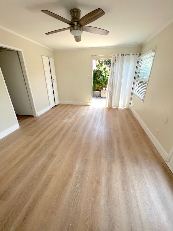 Building Photo - 666 Glenneyre St