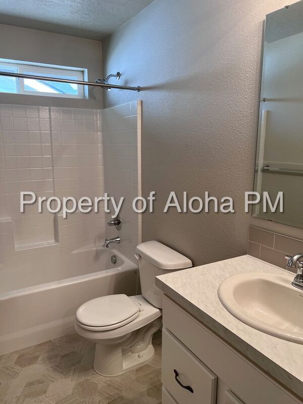 Building Photo - 2835 N Rapid Creek Way