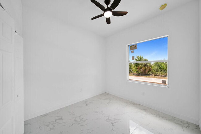 Building Photo - 4766 Nelson Dr
