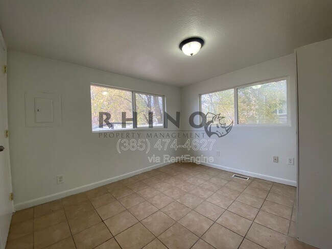 Building Photo - 926 Binford St