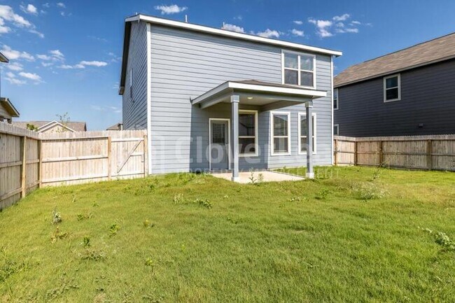 Building Photo - 2433 Ayers Dr