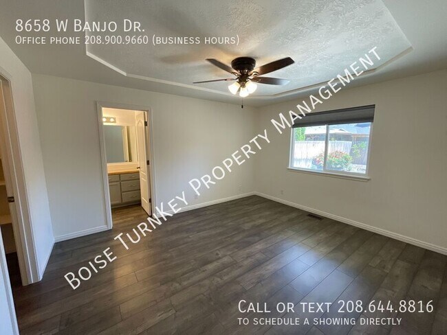 Building Photo - 8658 W Banjo Dr
