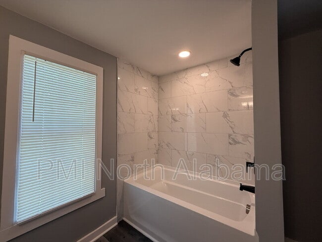 Building Photo - 23391 Mooresville Rd