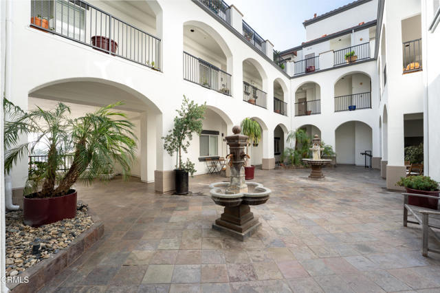 Building Photo - 436 Poli St