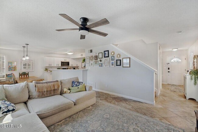 Building Photo - 11944 Mesquite Rock Dr