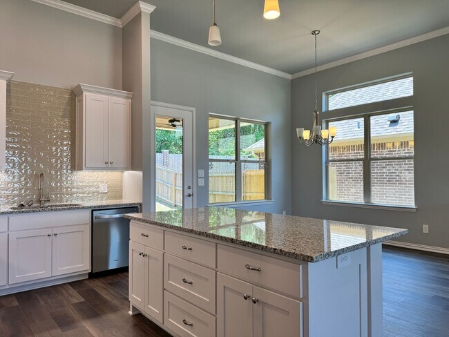 Building Photo - 448 Preston Rdg Dr