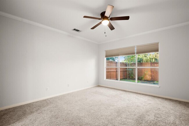 Building Photo - 7500 Shadowridge Run