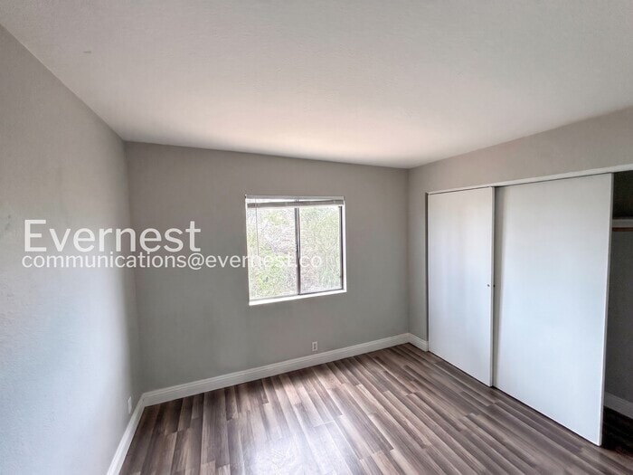 Building Photo - 6245 Bellota Dr