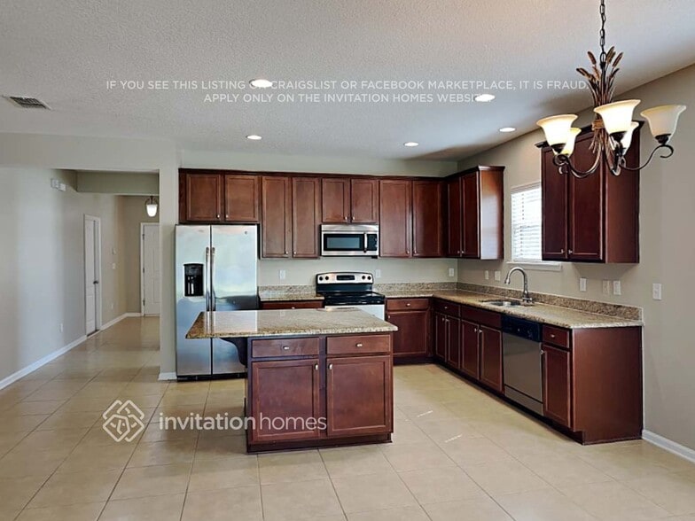 Building Photo - 4841 Creek Bluff Ln