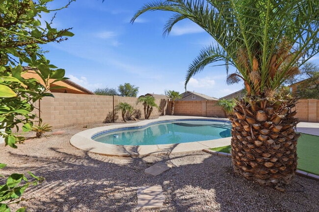 Building Photo - 40310 W Novak Ln