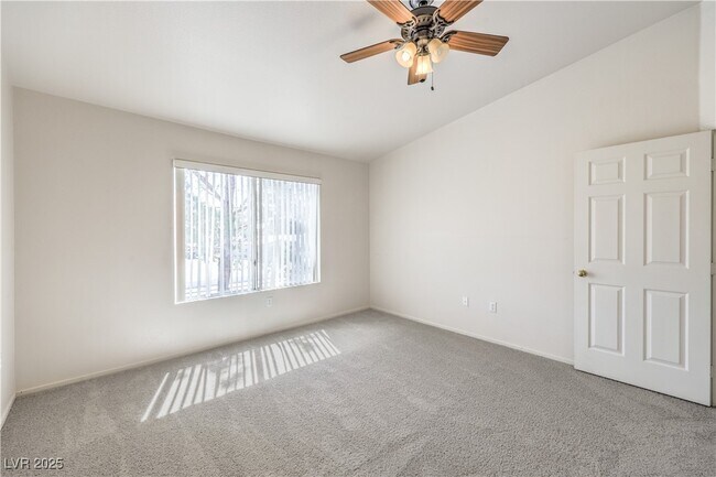 Building Photo - 1452 Rothwell Ct