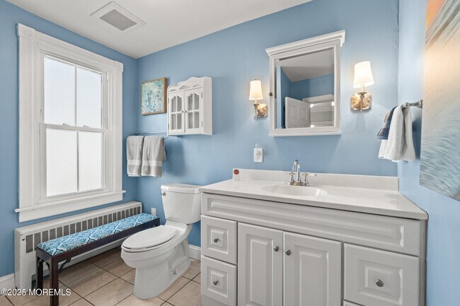 Building Photo - 49 Franklin Ave