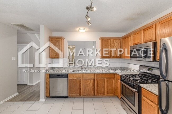 Building Photo - 1107 Pine Portage Loop