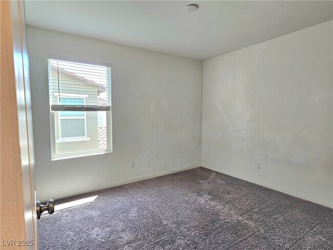 Building Photo - 7700 Mojave Wind Ave
