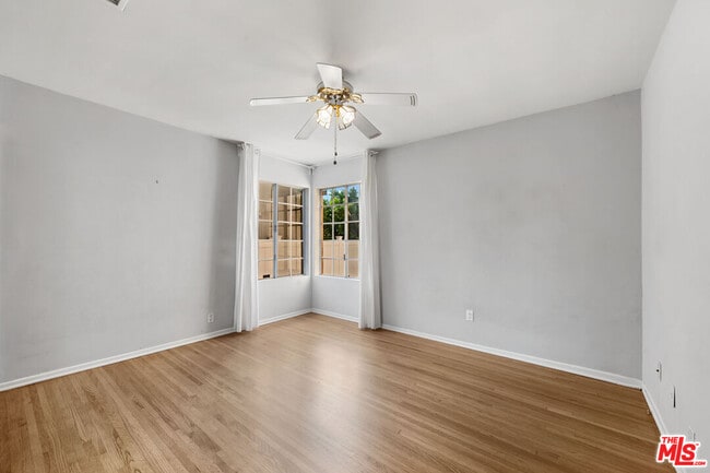 Building Photo - 2823 Coolidge Ave