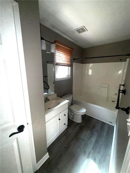 Building Photo - 108 Valley Brook Rd