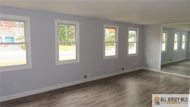 Building Photo - 1 Sturbridge Dr