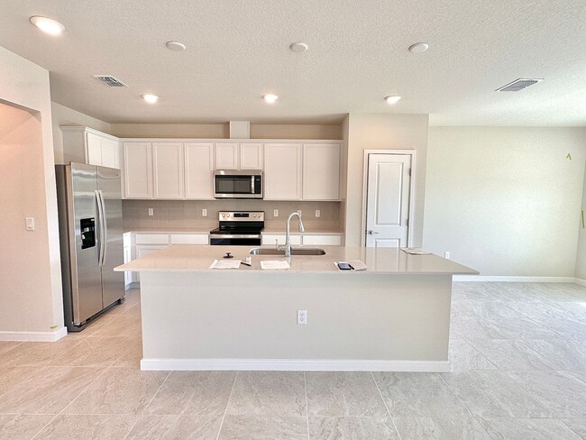 Building Photo - Beautiful Home for rent in Clermont