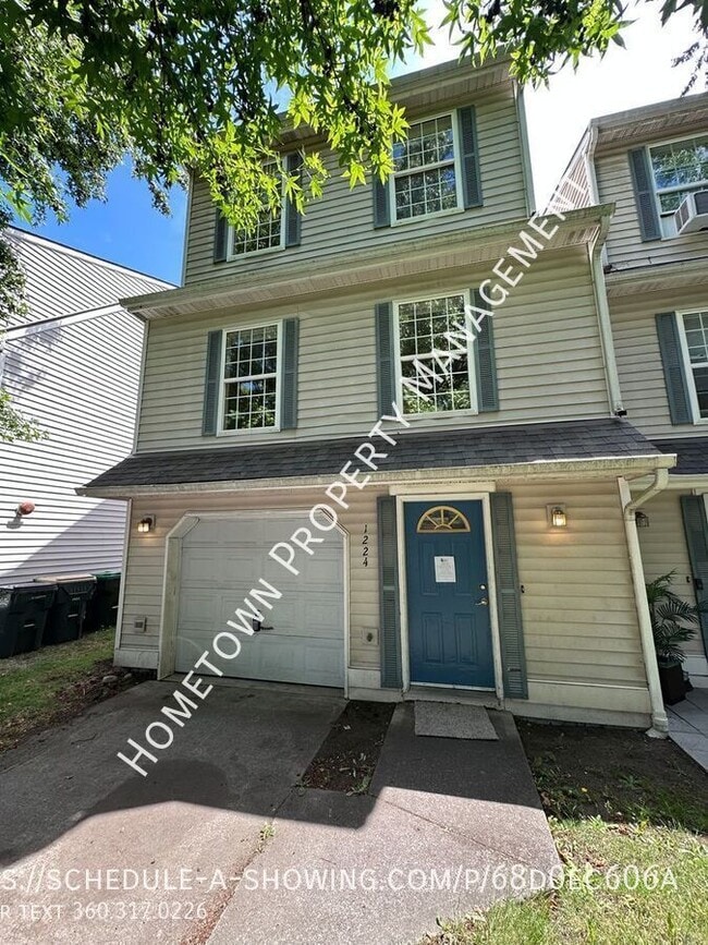 Building Photo - 1224 Cora St SE