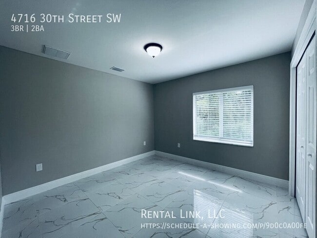 Building Photo - 4716 30th St SW