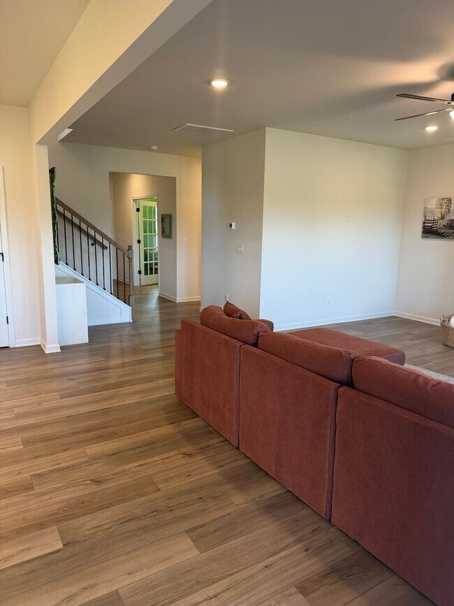 Building Photo - **NEW PRICE**Ooltewah-Harbour Chase Community