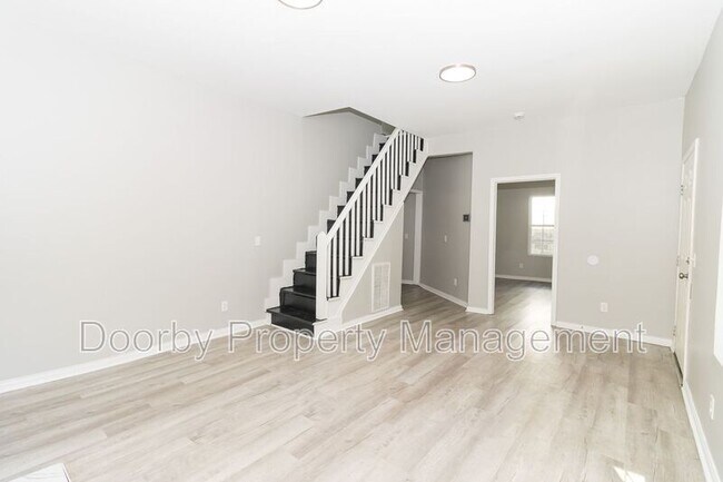 Building Photo - 4807 14th Ave