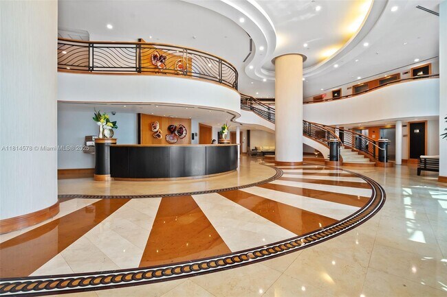 Primary Photo - 18911 Collins Ave