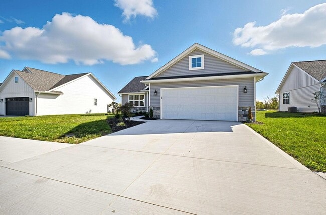 Building Photo - 557 Cannondale Ave