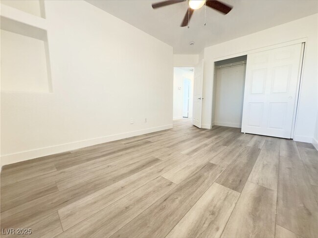 Building Photo - 8809 Timber Mesa St