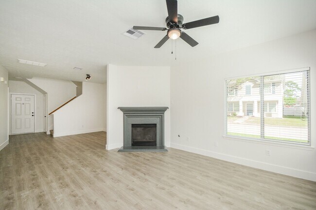 Building Photo - 9939 Farrell Dr